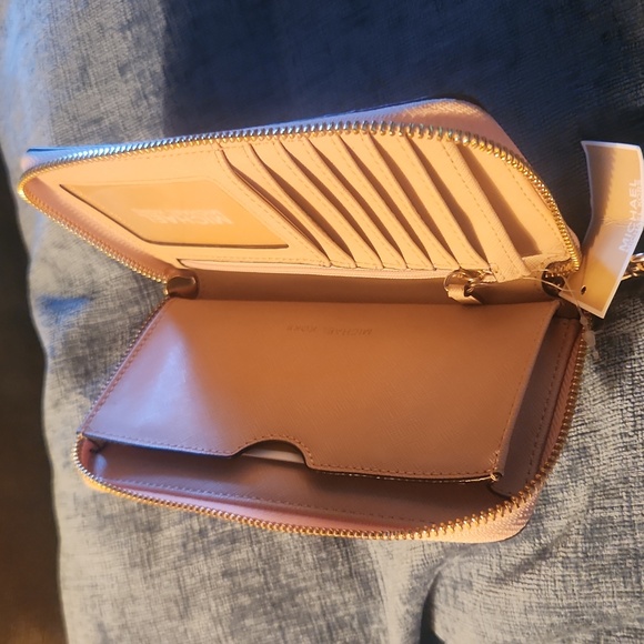 Wallet - Picture 2 of 3